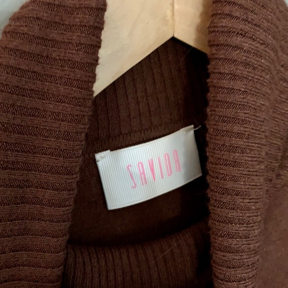 Chocolate brown turtle neck sweater - Picture 4 of 4